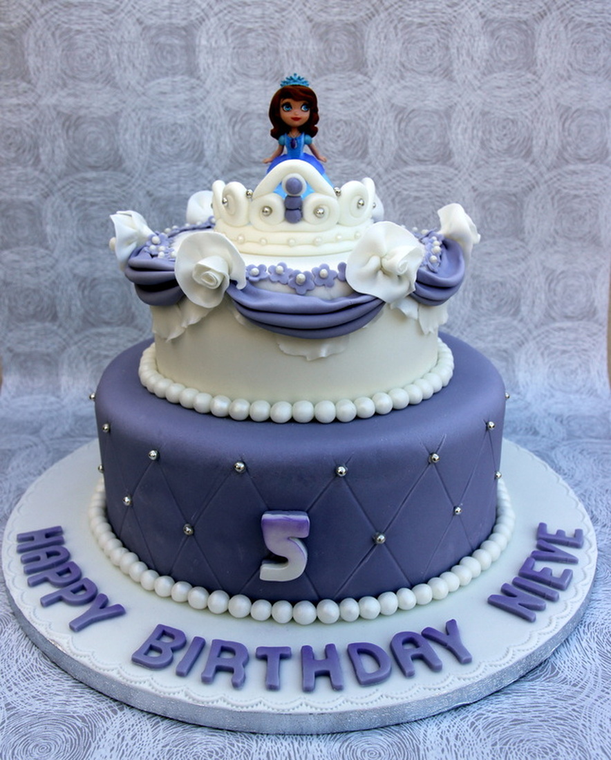 Disney Frozen birthday cake